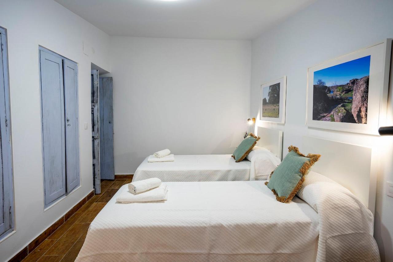 Apartamento Berrocala Caceres Exterior photo